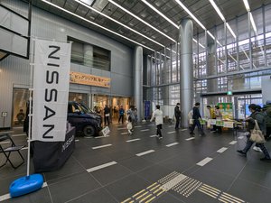 コ】エントランス③.jpg